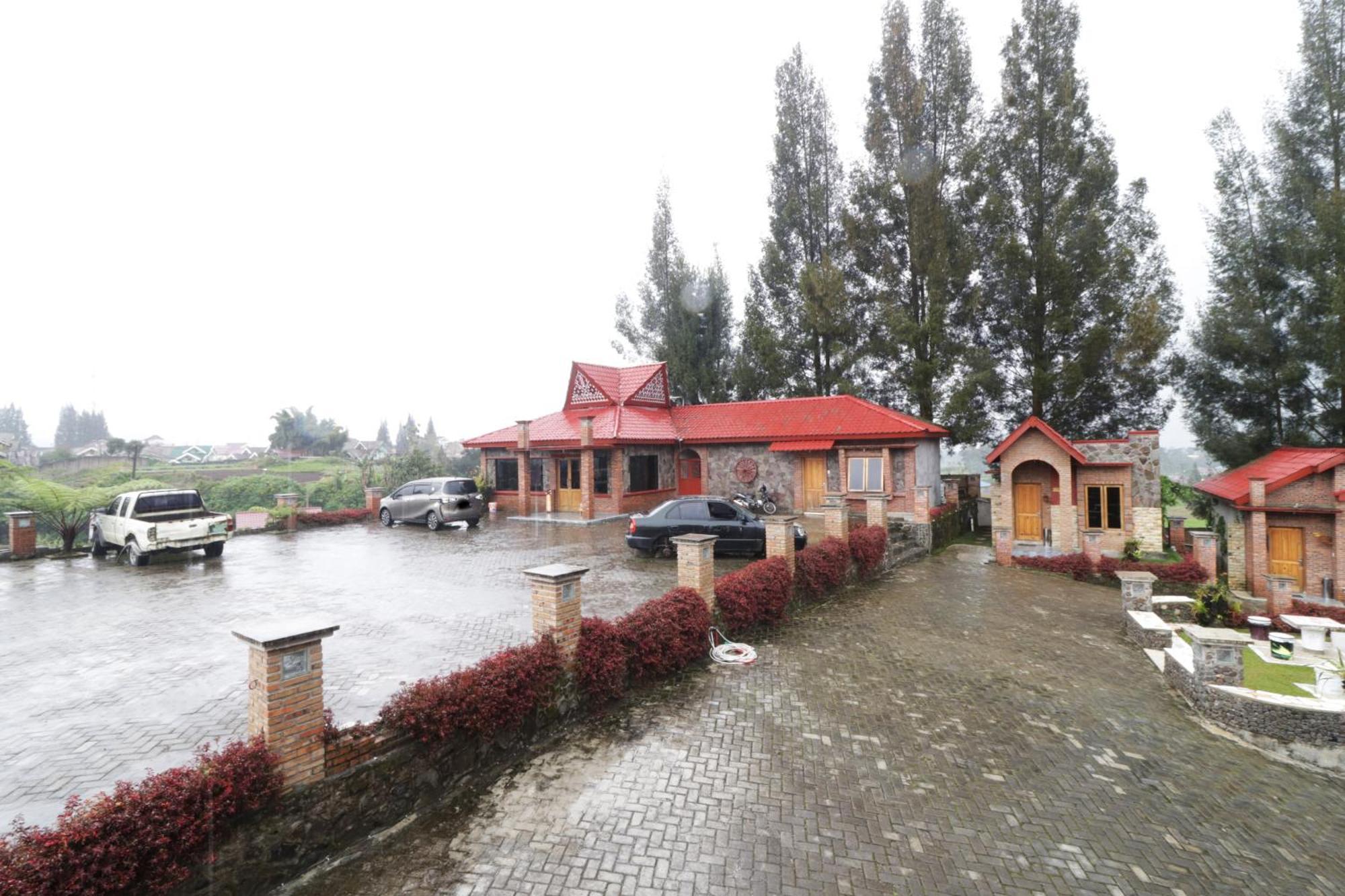 Alloyna Country Cottage Brastagi Berastagi Luaran gambar